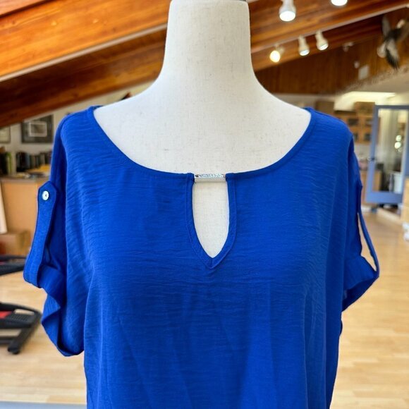 Calvin Klein NWT Royal Blue Top Dress up or Down Large - Picture 2 of 6